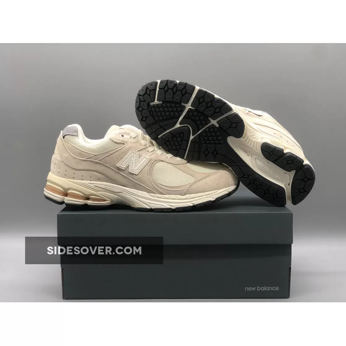 New Balance 2002R Calm Taupe Silver Metallic M2002RCC / new balance 2002r taupe